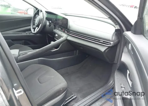 2024 Hyundai Elantra Sel z USA, uszkodzony, nr VIN KMHLS4DG9RU780815